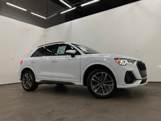 2023 Audi Q3 quattro S line Premium 45 TFSI