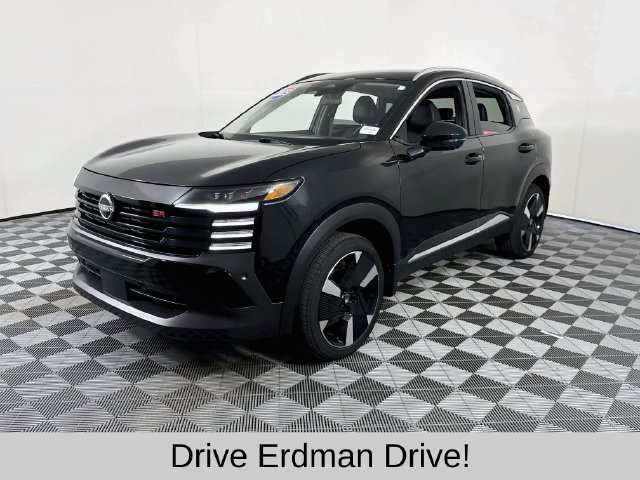 Used 2025 Nissan Kicks SUV