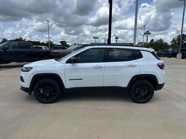 New 2026 White Jeep Latitude image 5