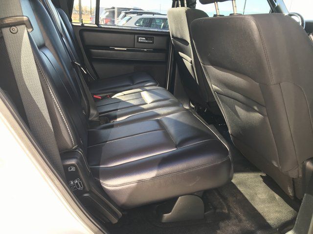 Used 2017 White Ford XL image 17