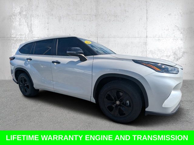 White (Wind Chill Pearl) 2024 Toyota Highlander Hybrid SUV / Crossover Front-Wheel Drive Continuously Variable Transmission