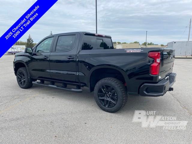 2025 Chevrolet Silverado 1500 LT Trail Boss 3