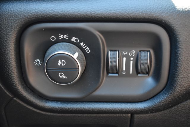 2022 RAM Ram 1500 Pickup Laramie - Photo 25