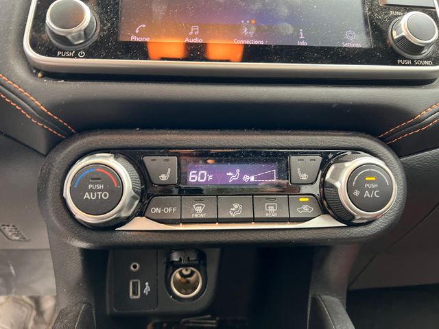 2020 Brilliant Silver Metallic Nissan Versa 1.6 SR FWD Sedan