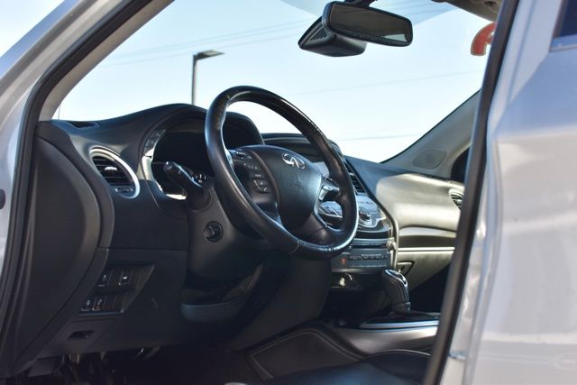 Used 2019 INFINITI QX60 LUXE 4D Sport Utility