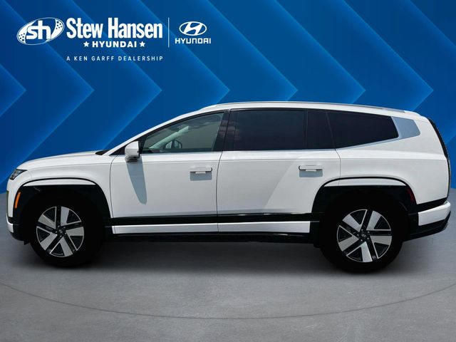 New 2026 White Hyundai SEL image 3