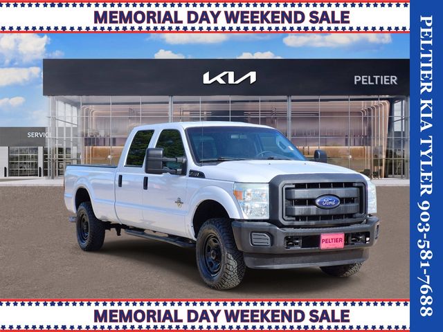 Oxford White 2015 Ford F-350 Super Duty XL Crew Cab 4WD Pickup Truck Four-Wheel Drive 6-Speed Automatic