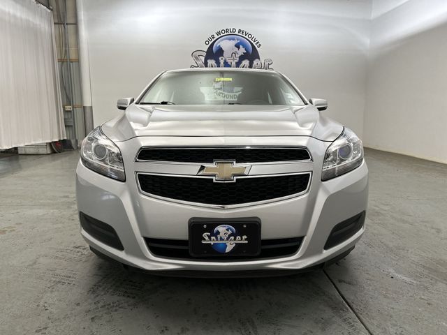 Used 2013 Silver Chevrolet LT image 3