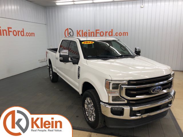 Star White Metallic Tri-Coat 2022 Ford F-250 Super Duty King Ranch Crew Cab 4WD Pickup Truck Four-Wheel Drive Automatic