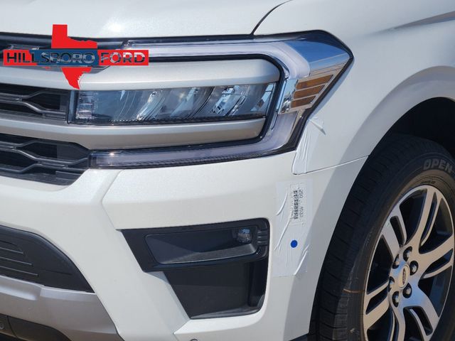 2024 Star White Metallic Tri-Coat Ford Expedition XLT RWD SUV