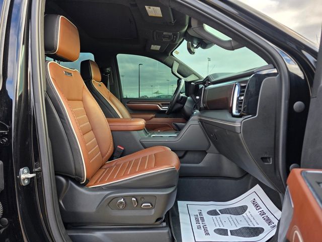 2024 GMC Sierra 3500HD Denali Ultimate