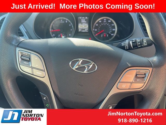 2016 Hyundai Santa Fe Sport 2.4 Base 13