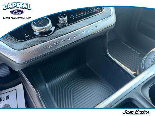 New 2027 White Ford Platinum image 30