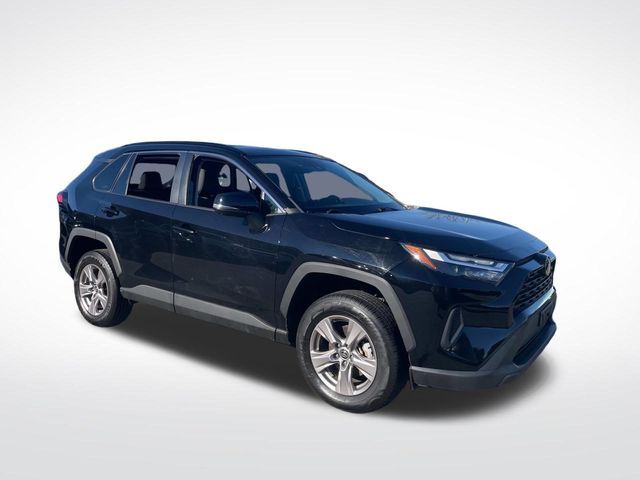 2022 Toyota RAV4 XLE 10