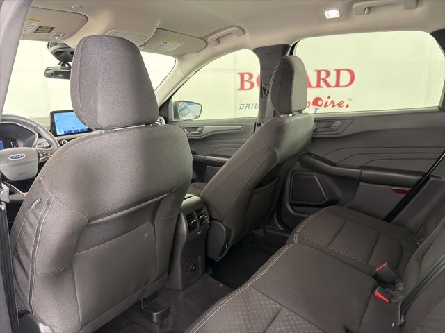 2023 Oxford White Ford Escape Active FWD SUV