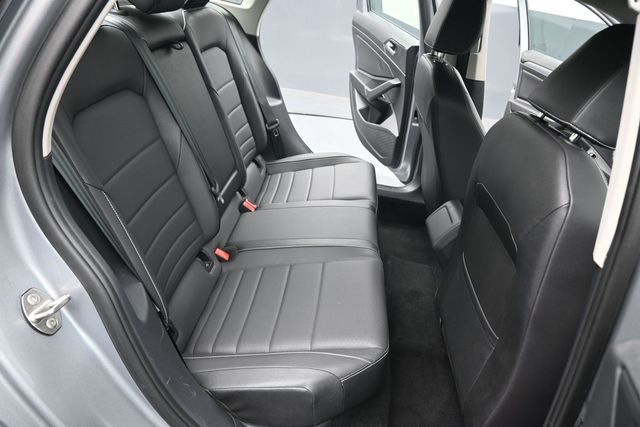 Used 2024 Volkswagen Jetta Sedan