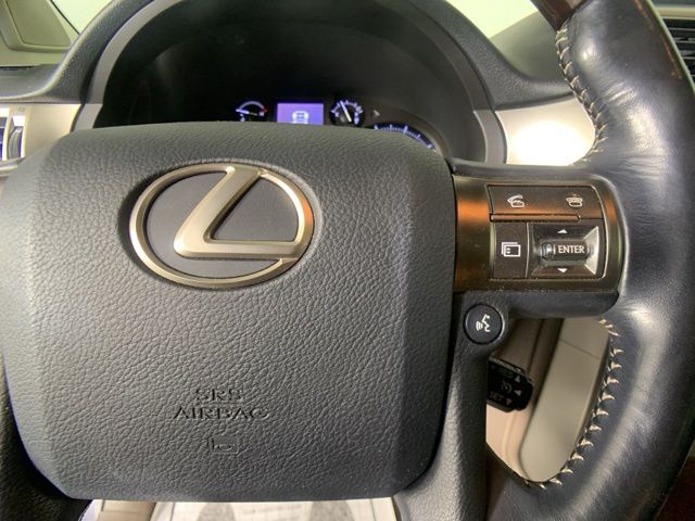 2017 Lexus GX 460 16