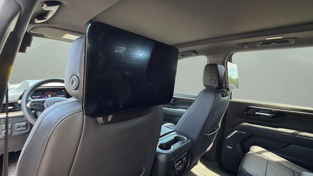 Used 2025 Black Chevrolet High Country image 39