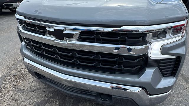 2024 Chevrolet Silverado 1500 LT 9