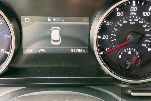 used 2024 Kia Carnival car, priced at $27,448