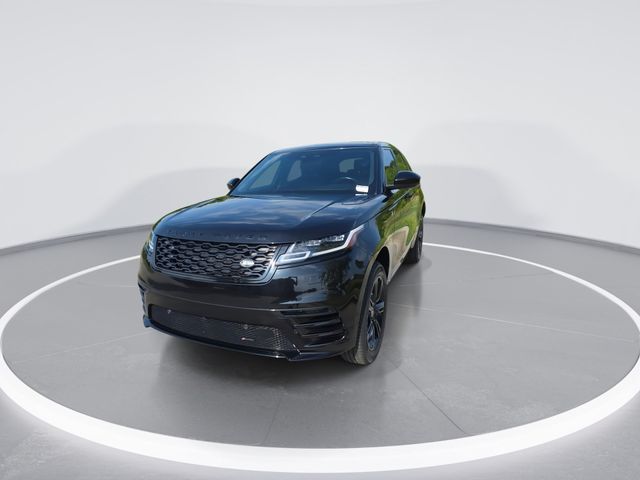 Used 2023 Santorini Black Land Rover R-Dynamic S image 3