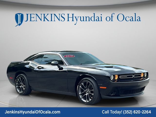 2019 Dodge Challenger SXT RWD