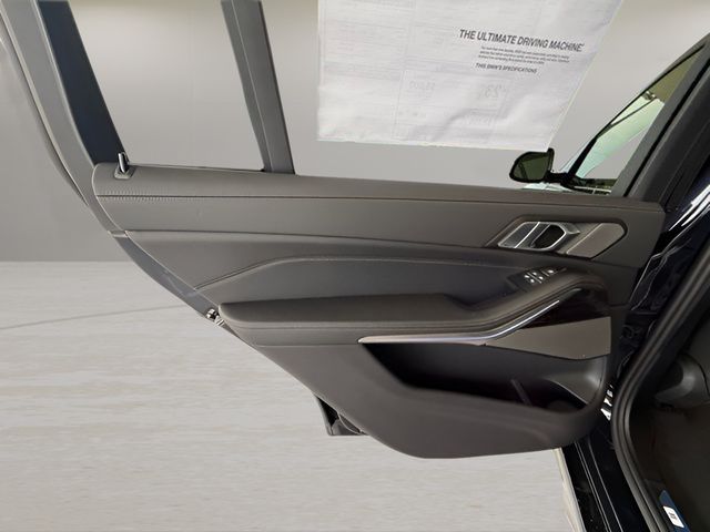 2026 BMW X7 40i - Photo 26