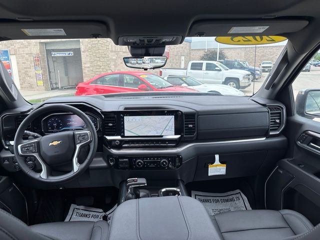 2025 Chevrolet Silverado 1500 LTZ - Photo 23