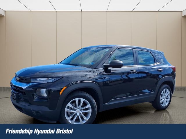 Mosaic Black Metallic 2023 Chevrolet Trailblazer LS FWD SUV / Crossover Front-Wheel Drive Continuously Variable Transmission