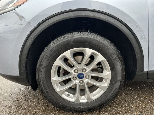 Used 2022 Blue Ford SE image 20