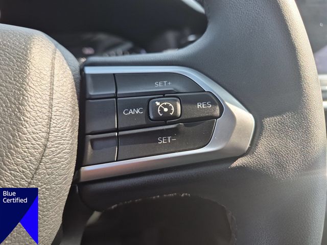 Used 2023 Gray Jeep Latitude image 19