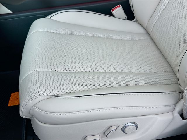 Thumbnail: 2026 Genesis GV80 - 21