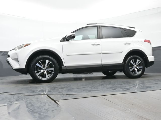 2018 Toyota RAV4 XLE 30