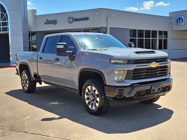 Slate Gray Metallic 2024 Chevrolet Silverado 2500HD Custom Crew Cab 4WD Pickup Truck Four-Wheel Drive Automatic