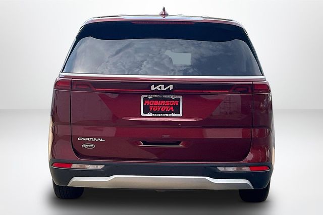 Used 2024 Kia Carnival Van