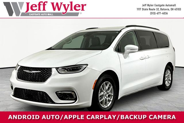 White 2022 Chrysler Pacifica Touring L FWD Minivan Front-Wheel Drive Automatic