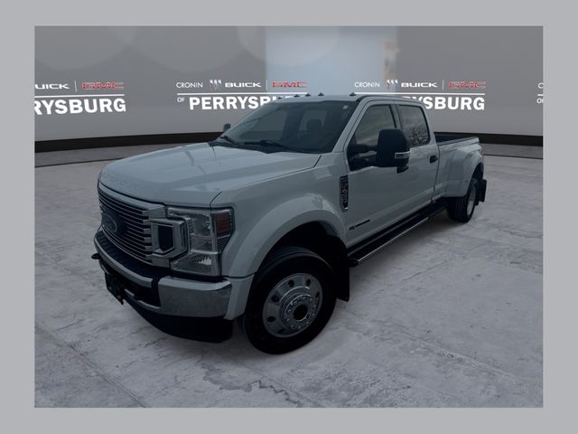 Oxford White 2022 Ford F-450 Super Duty XLT Crew Cab LB DRW 4WD Pickup Truck Four-Wheel Drive Automatic