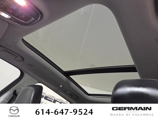 Used 2021 Gray Jeep Limited image 32