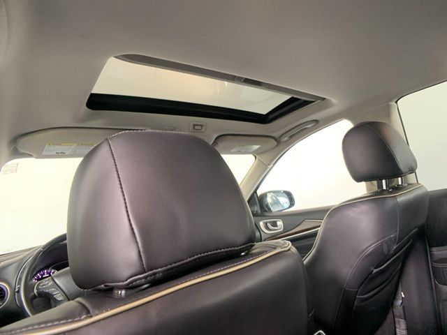 2018 INFINITI QX60 Base 22