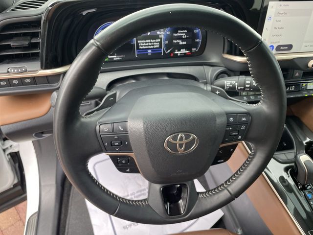 Used 2025 Toyota Crown Signia SUV