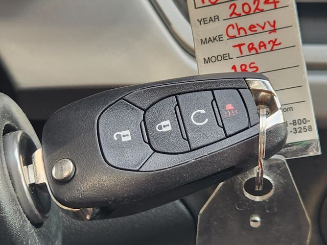 2024 Chevrolet Trax 1RS Black at Traditions Chevrolet