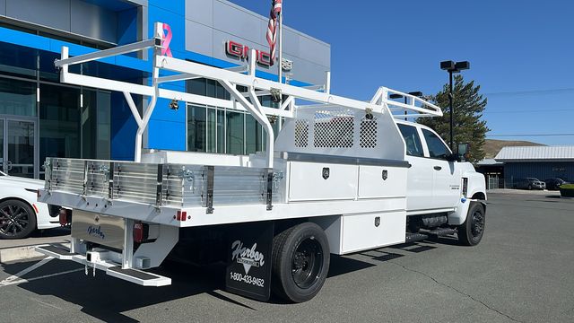 2023 Chevrolet Silverado 5500HD Work Truck 2