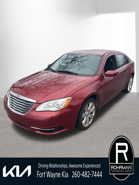 2013 Chrysler 200 Touring Sedan FWD