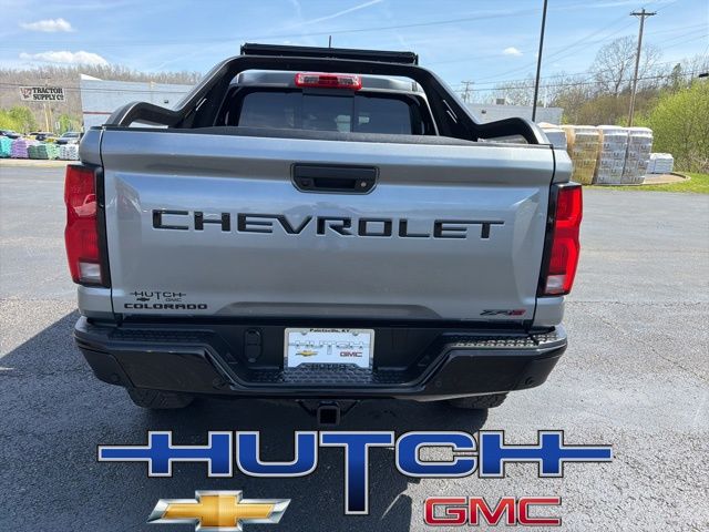 View vehicle photo 5