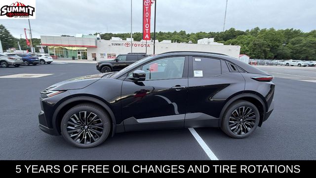 2026 Toyota C-HR XSE - Image 2