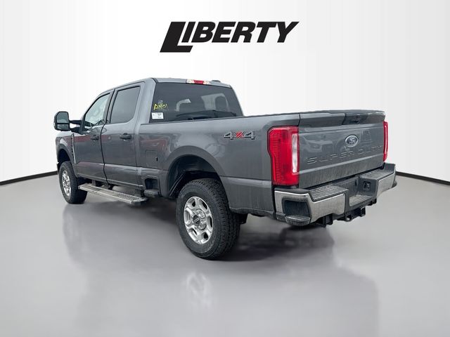 2025 Ford F-250SD XLT photo