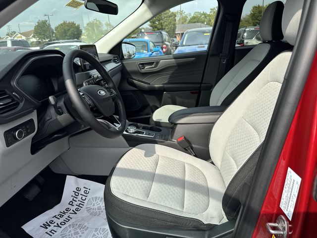 new 2025 Ford Escape car, priced at $28,094