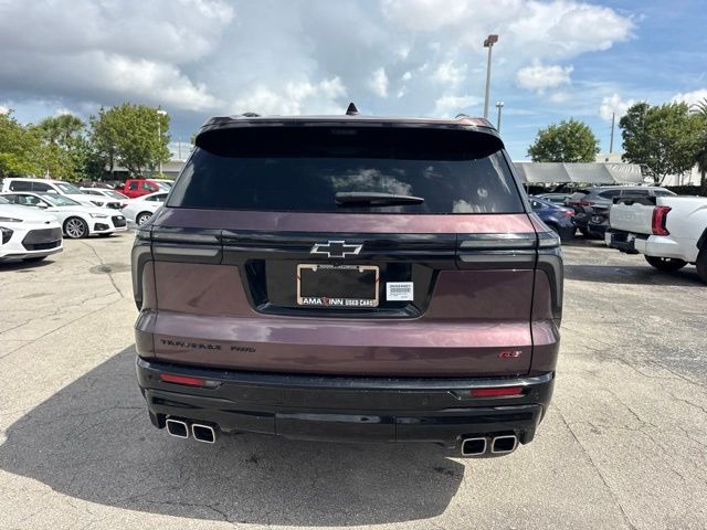 Used 2024 Chevrolet Traverse SUV
