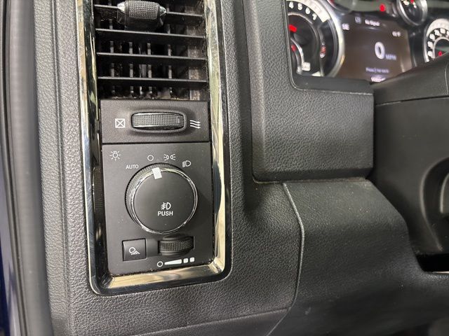 2016 RAM 1500 Sport photo