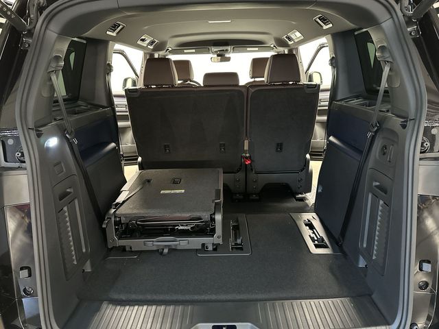 2025 Volkswagen ID. Buzz Pro S Black at Subaru and VW of Moon Township